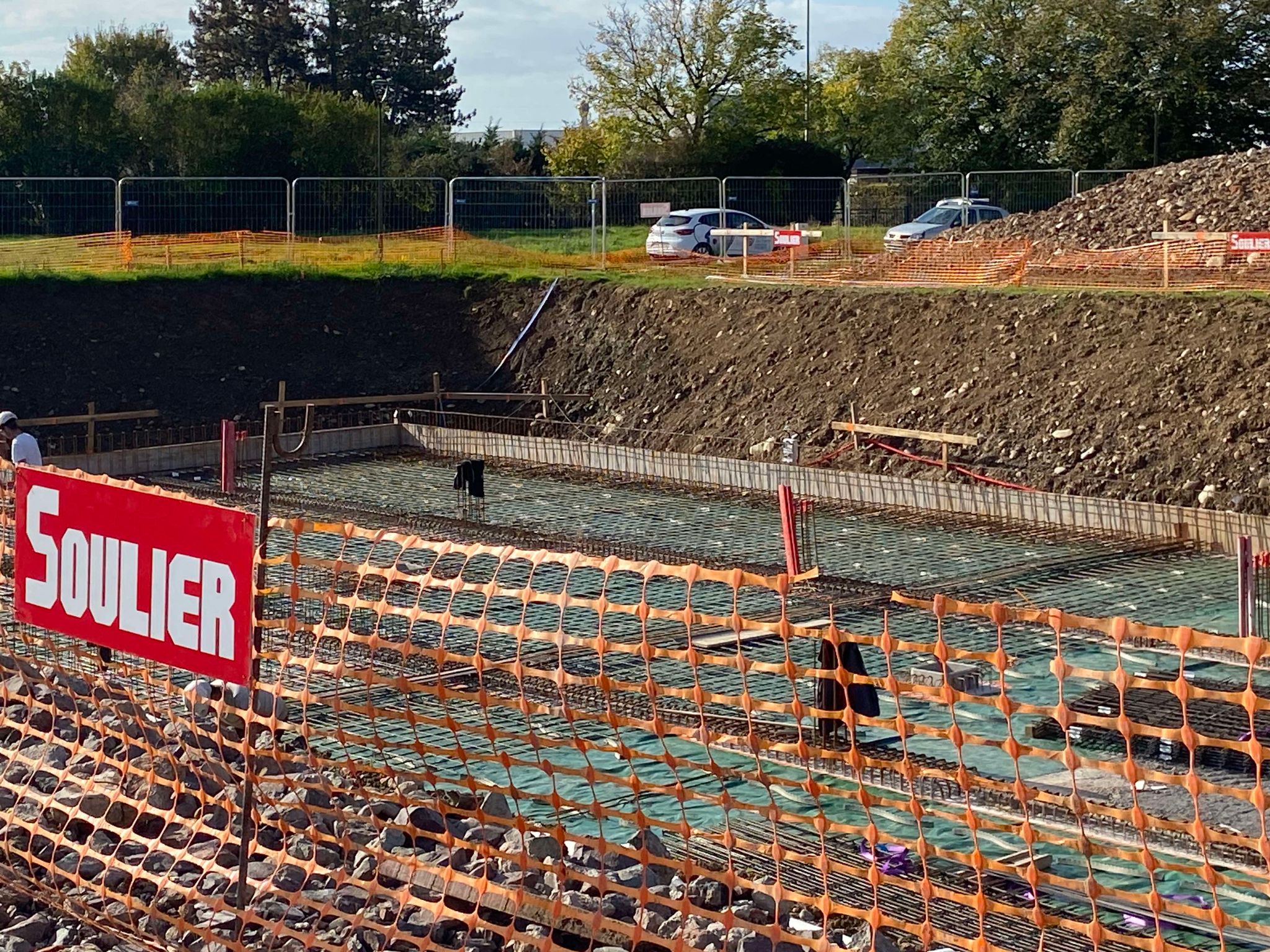 462570606_4017623141806264_3115670070554697639_n.jpg (787 KB)