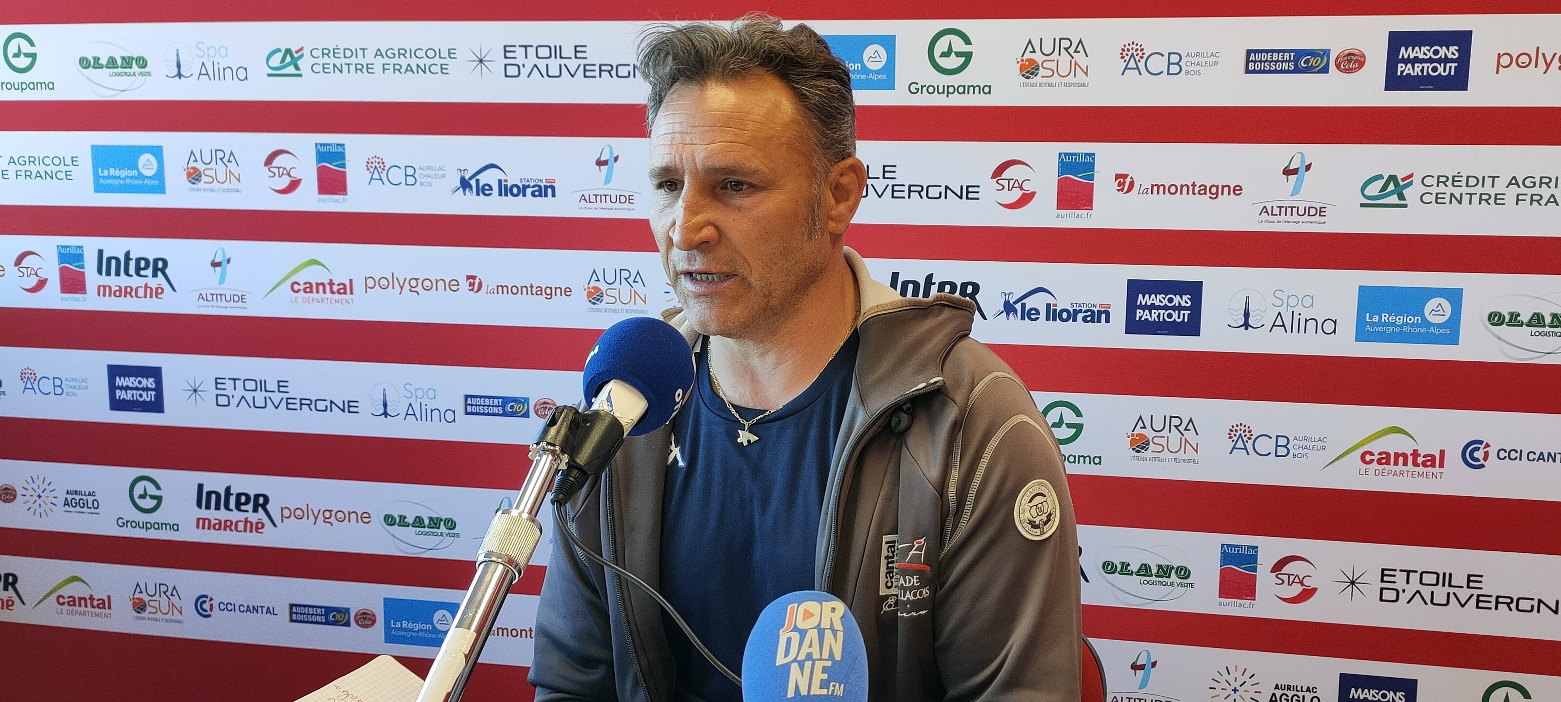 Rom&eacute;o Gontineac avant Agen 2026.jpg (1.58 MB)