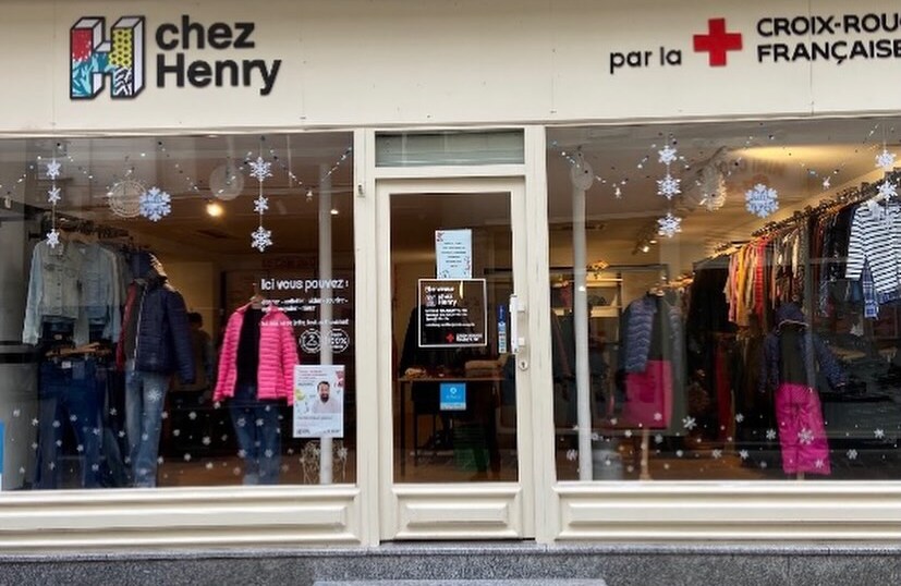 vitrine chez henry.jpg (107 KB)